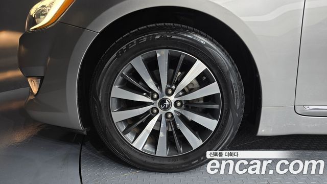 Kia K7 2012 — photo 5