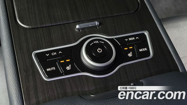 Kia K7 2012 — photo 20