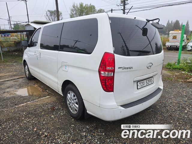 Hyundai Starex 2017 — photo 5