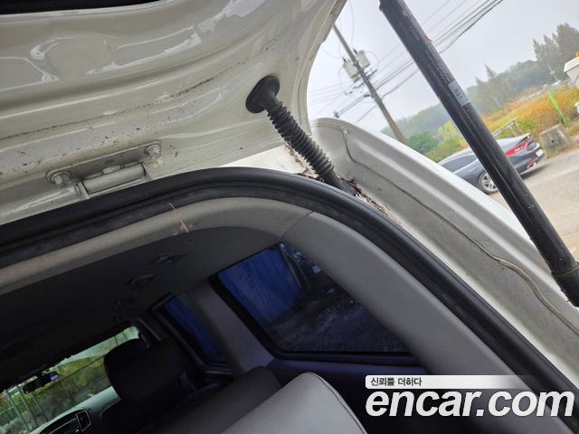 Hyundai Starex 2017 — photo 17