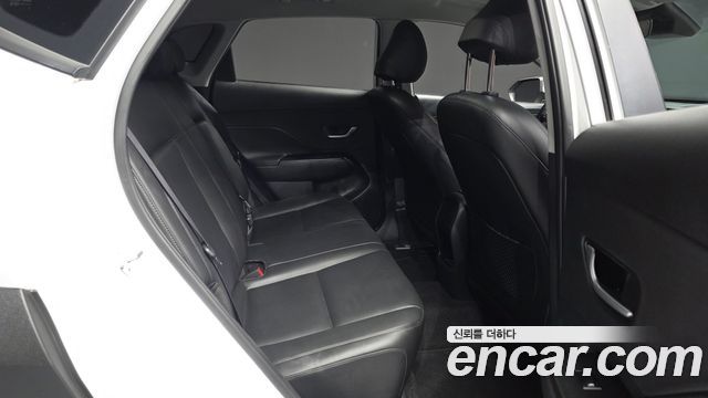 Hyundai Kona 2023 — photo 18