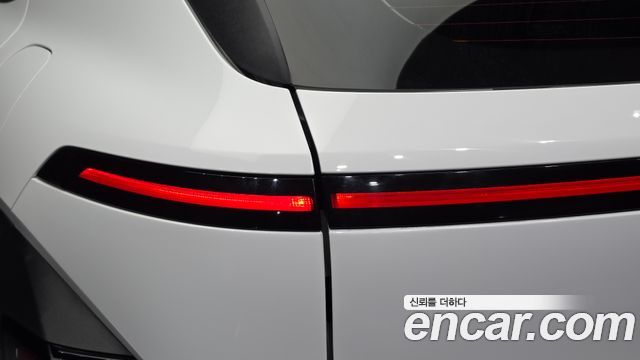 Hyundai Kona 2023 — photo 9