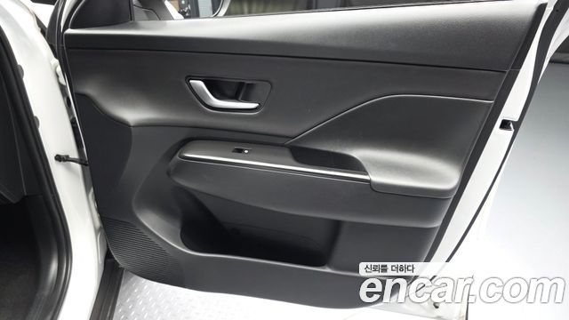 Hyundai Kona 2023 — photo 14