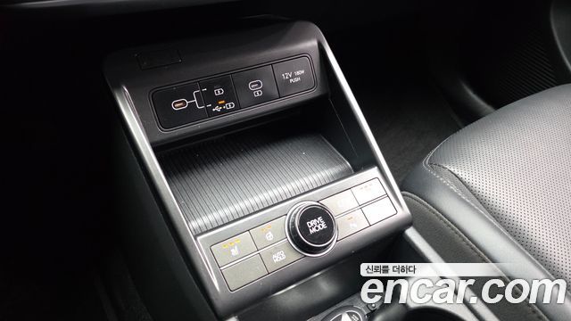 Hyundai Kona 2023 — photo 31