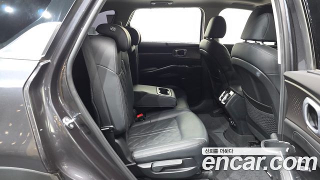 Kia Sorento 2023 — photo 17