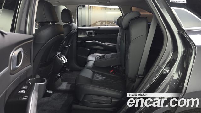 Kia Sorento 2023 — photo 18