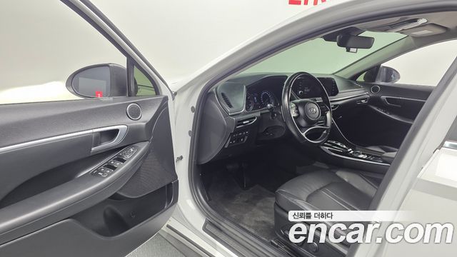 Hyundai Sonata 2021 — photo 13