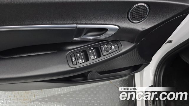 Hyundai Sonata 2021 — photo 33