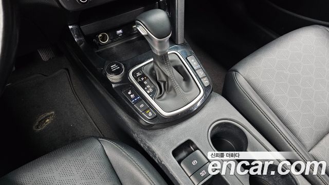 Kia Seltos 2023 — photo 12
