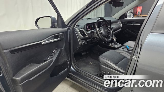Kia Seltos 2023 — photo 13