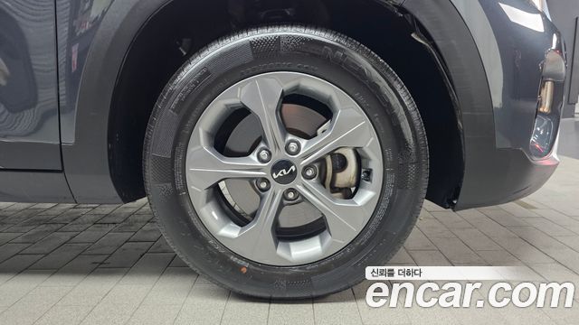 Kia Seltos 2023 — photo 7