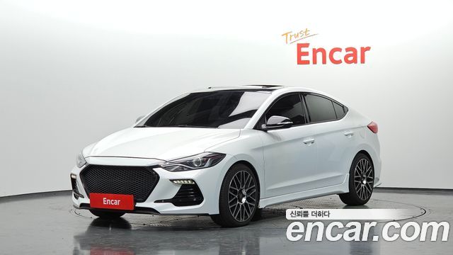 Hyundai AVANTE 2017 — photo 1