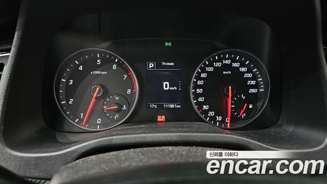 Hyundai AVANTE 2017 — photo 8