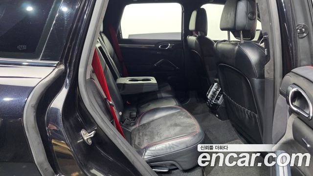Porsche Cayenne 2013 — photo 12