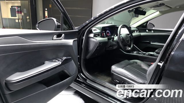 Kia K5 2022 — photo 13