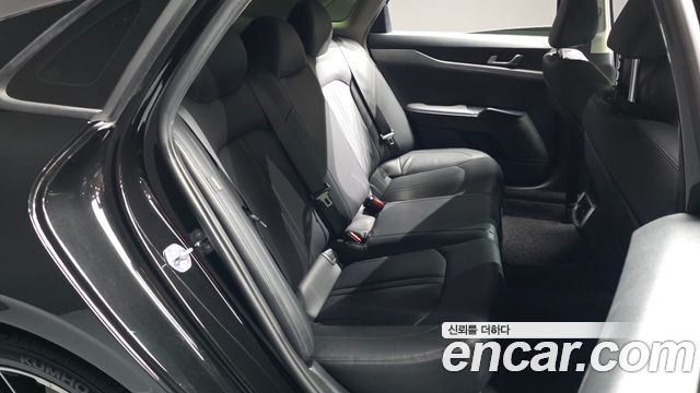 Kia K5 2022 — photo 18