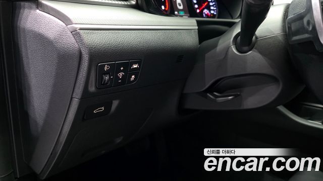 Kia K5 2022 — photo 27