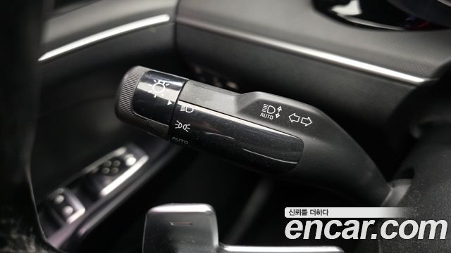 Kia K5 2022 — photo 28