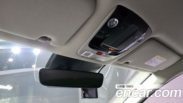 Kia K5 2022 — photo 31