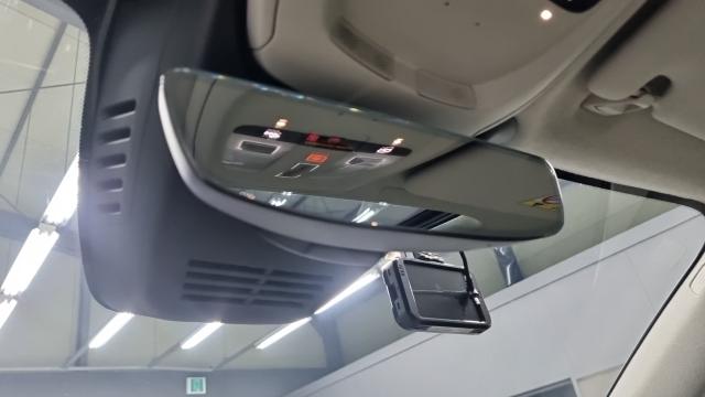 Volvo XC40 2023 — photo 16