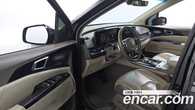 Kia Canival 2021 — photo 10