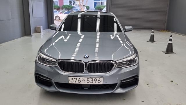 BMW 5-Series 2017 — photo 3