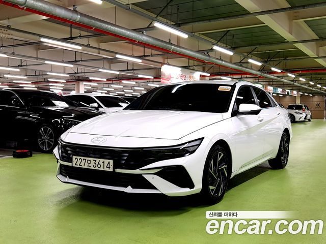 Hyundai AVANTE 2026 — photo 1