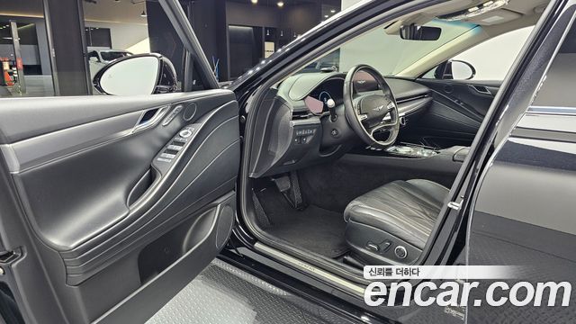 Genesis G80 2022 — photo 13