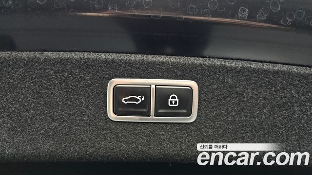 Genesis G80 2022 — photo 26