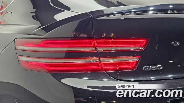 Genesis G80 2022 — photo 9