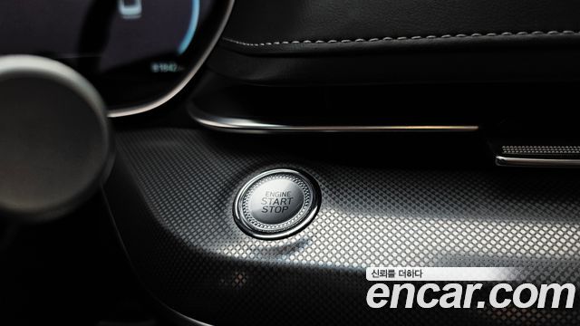Genesis G80 2022 — photo 27