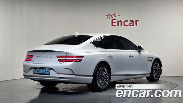 Genesis G80 2022 — photo 2