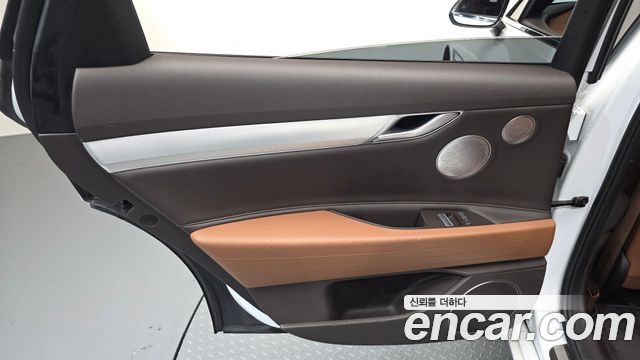 Genesis G80 2022 — photo 15