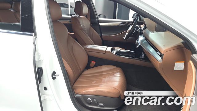 Genesis G80 2022 — photo 16