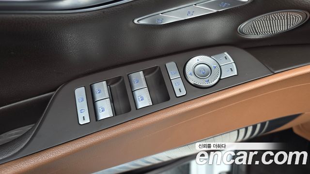 Genesis G80 2022 — photo 28