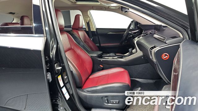 Lexus NX 2019 — photo 12
