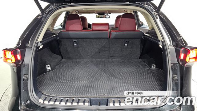 Lexus NX 2019 — photo 20