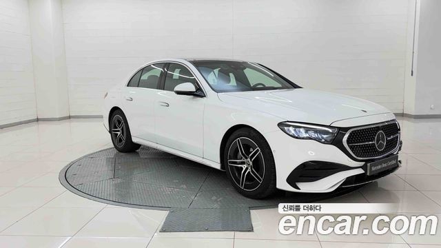 Mercedes-Benz E-Class 2026 — photo 7