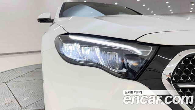 Mercedes-Benz E-Class 2026 — photo 10