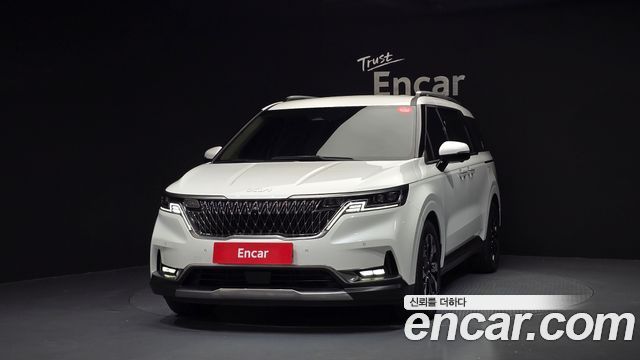 Kia Canival 2023 — photo 3