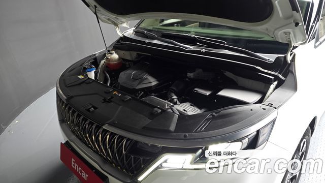 Kia Canival 2023 — photo 6