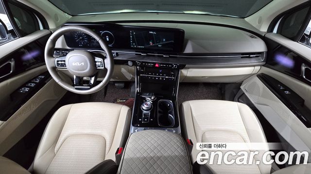 Kia Canival 2023 — photo 7