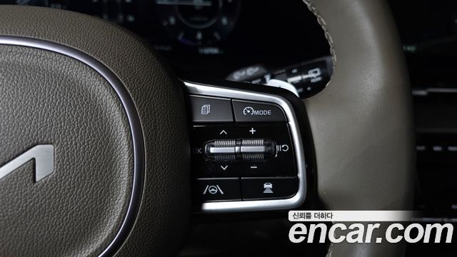 Kia Canival 2023 — photo 14