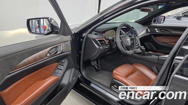 Cadillac CTS 2015 — photo 10