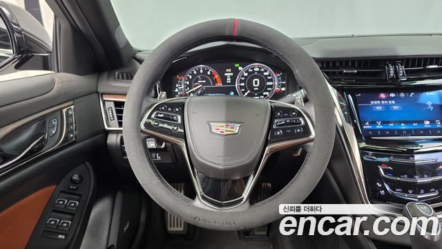 Cadillac CTS 2015 — photo 13