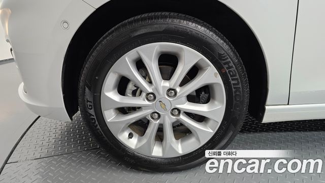 Chevrolet Korea Spark 2022 — photo 5