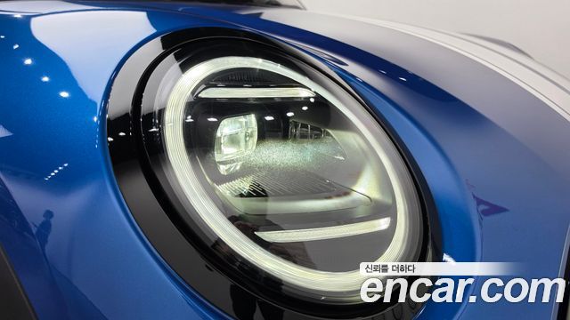 Mini Cooper 2025 — photo 8