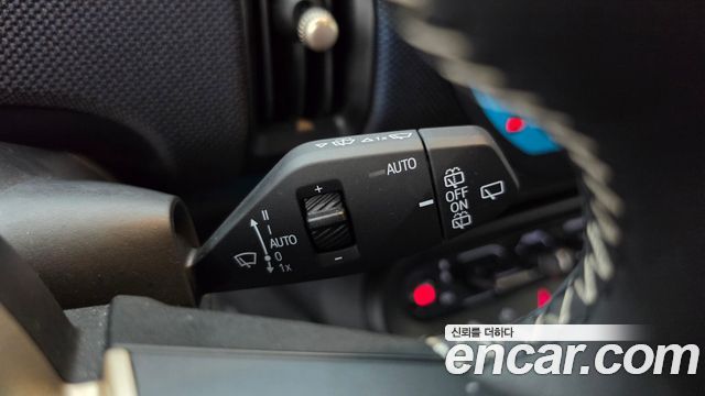 Mini Cooper 2025 — photo 27