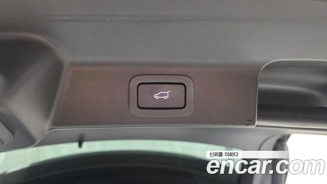 Jaguar F-PACE 2019 — photo 27