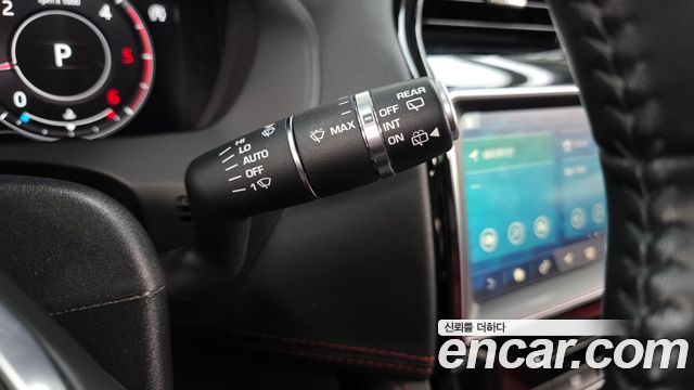 Jaguar F-PACE 2019 — photo 28